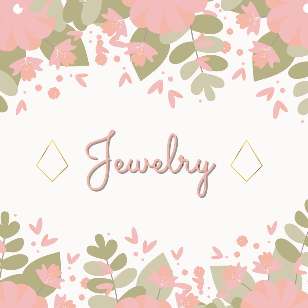 Women’s jewelry in great condition.